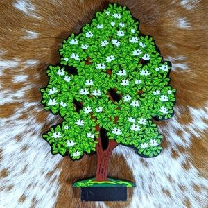 Sheila's Collectables Vintage 1997 Wood Shelf Sitter Blossoming Tree
